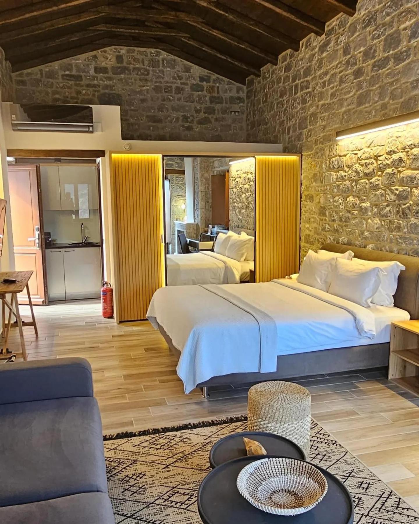 Manifest Boutique 4*